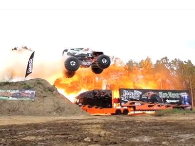 Американец установил мировой рекорд по дальности прыжка на «бигфуте»