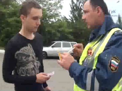 С инспектора ДПС сняли ответственность за остановку пьяного прокурора