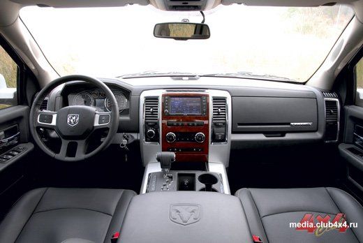 Один из... нет, просто самый приятный и удобный из всех американских интерьеров