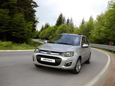 Lada Kalina вернулась в десятку российских бестселлеров