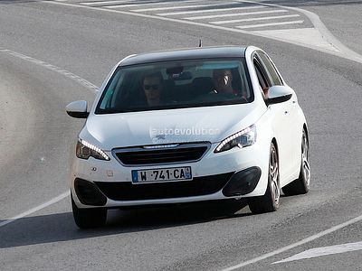 Фотошпионы засекли Peugeot 308 GTi