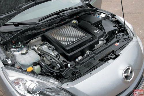 Активный диапазон мотора MZR 2.3 DISI начинается с 3000 об/мин, когда он выдает максимальные 380 Нм крутящего момента, а заканчивается уже на 6000 об/мин, после которых кривые мощности и момента круто падают вниз