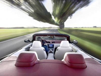 NHTSA назвала девять основных ошибок водителя