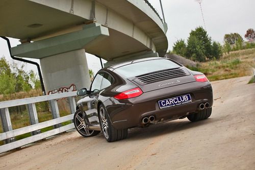 Porsche 911 Carrera S. Фото 