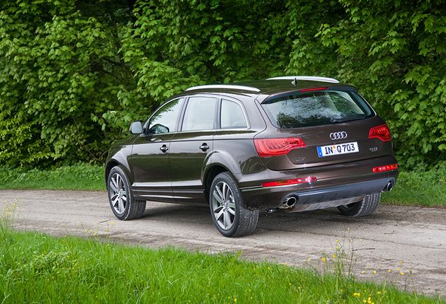 До России обновленный Audi Q7 доберется в конце лета - начале осени 2010 года