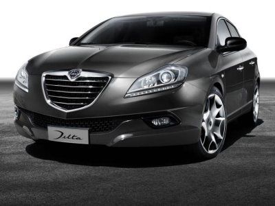 Lancia рассекретила Delta и Voyager S