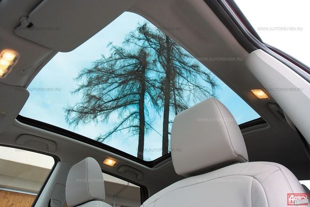 Панорамная крыша устанавливалась на Qashqai и раньше. Но теперь ее могут заказать и российские покупатели 