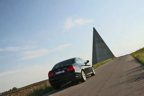 BMW 330 xDrive. Фото 