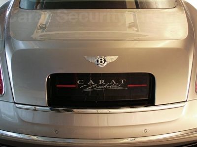 В полку Bentley появилось бронированное авто