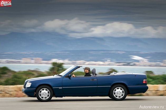 Mercedes А124 Cabriolet был не менее элегантен, чем нынешний открытый Е-класс. Но с кабриолетной аэродинамикой у него беда — в этом я убедился на собственной шкуре, завладев на полчаса там же, на Майорке, прекрасно сохранившимся экземпляром со 110-тысячным пробегом. При выставленных на максимум регуляторах температуры и скорости вентилятора, я чуть не замерз, едва скорость перевалила за сотню, хотя за бортом были те же +8°С!