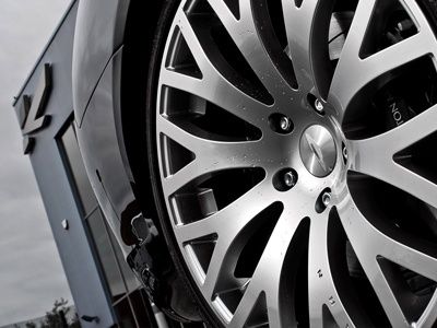 Aston Martin Rapide в «макияже» от Kahn Design