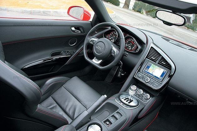 Стильный, удобный и качественный интерьер — редкость даже среди именитых суперкаров