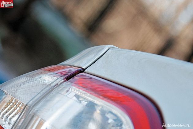 Fluence турецкой сборки огорчил неравномерными кузовными зазорами